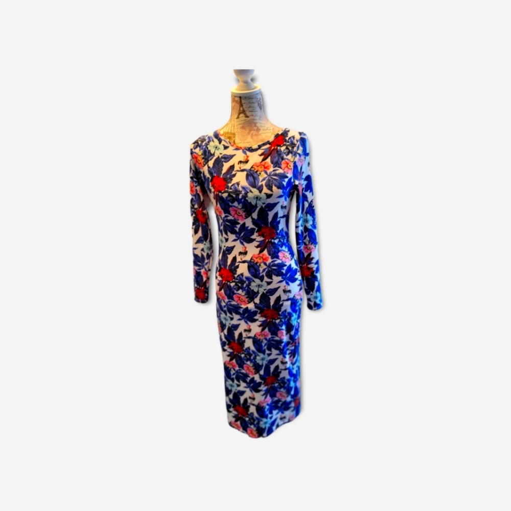 Beautiful fitted floral dress size M